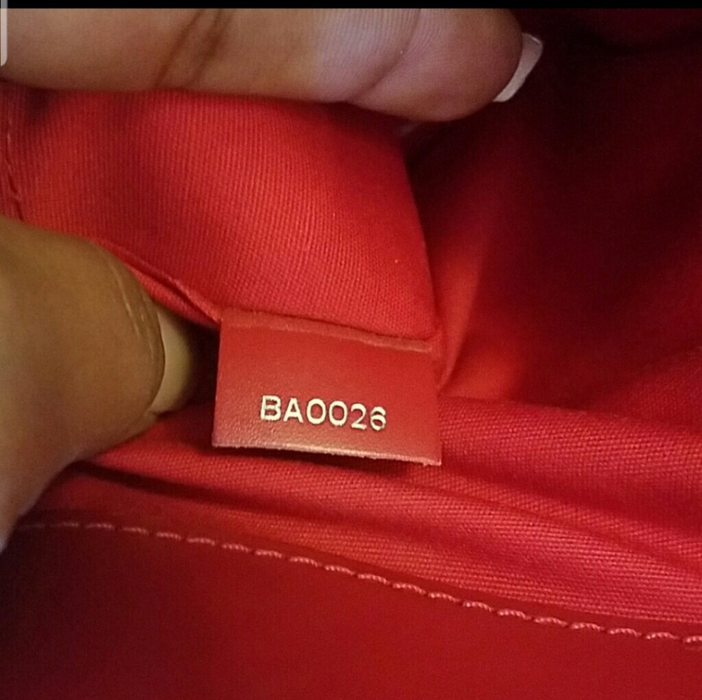 Louis Vuitton Passy epi bag - Picture 5 of 8
